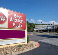 Best Western Plus University Inn  Conference Center - Accommodation Chicago