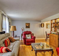 Cozy House in Aiken with Large Yard 2Mi to Golf - Accommodation Chicago