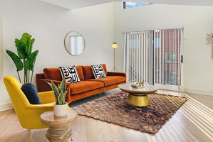 Cute 1BR Loft Apt Near Wrigleyfield!