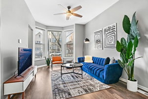 Modern 2BR At Logan Sq Perfect For Fun Getaway KL2