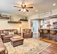 Modern Home w/ YardDeck 1 Mi. to Clemson U - Accommodation Chicago