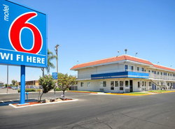 Motel 6-Fresno, CA - Blackstone South