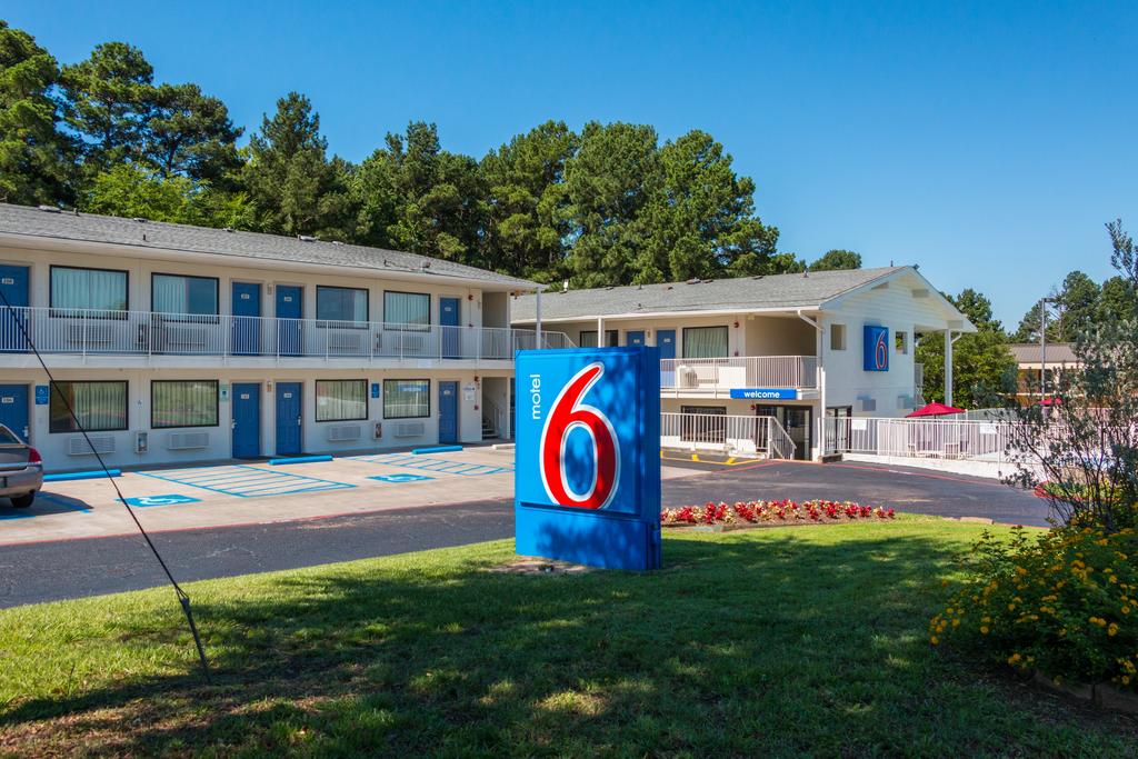 Motel 6-Longview, TX - thumb 1