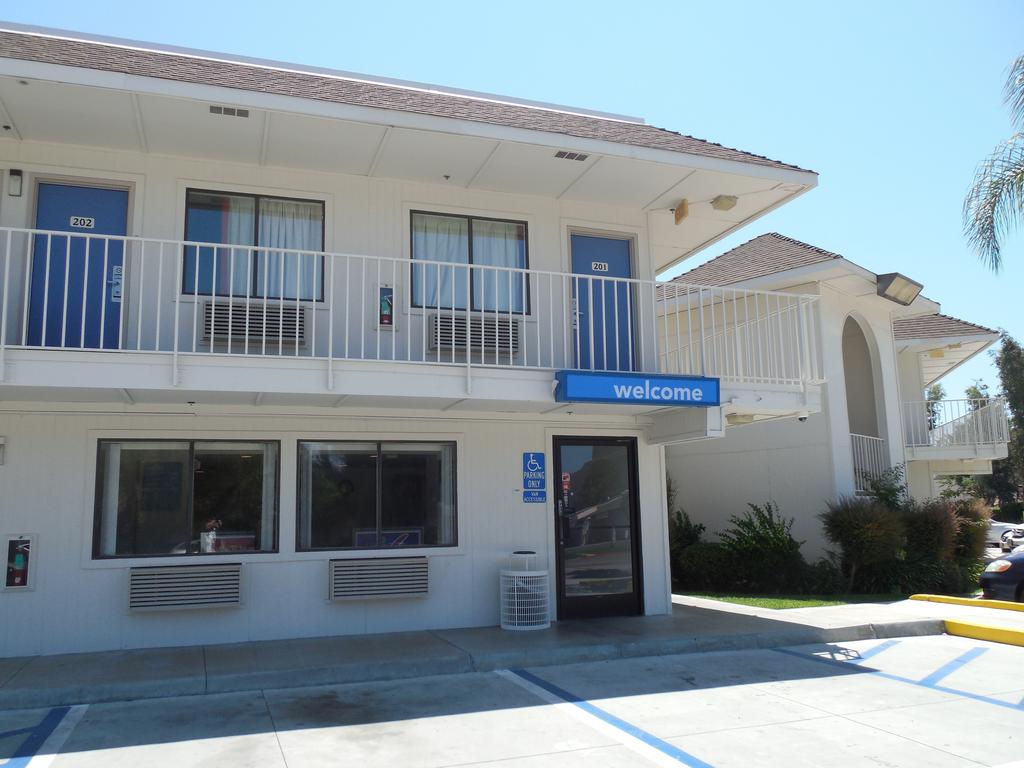 Motel 6-Temecula, CA - Historic Old Town - thumb 2