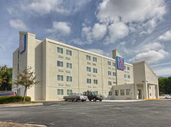 Motel 6-York, PA - North