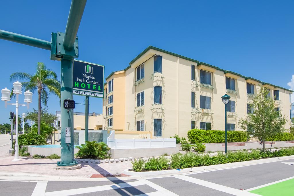 Naples Park Central Hotel - thumb 0