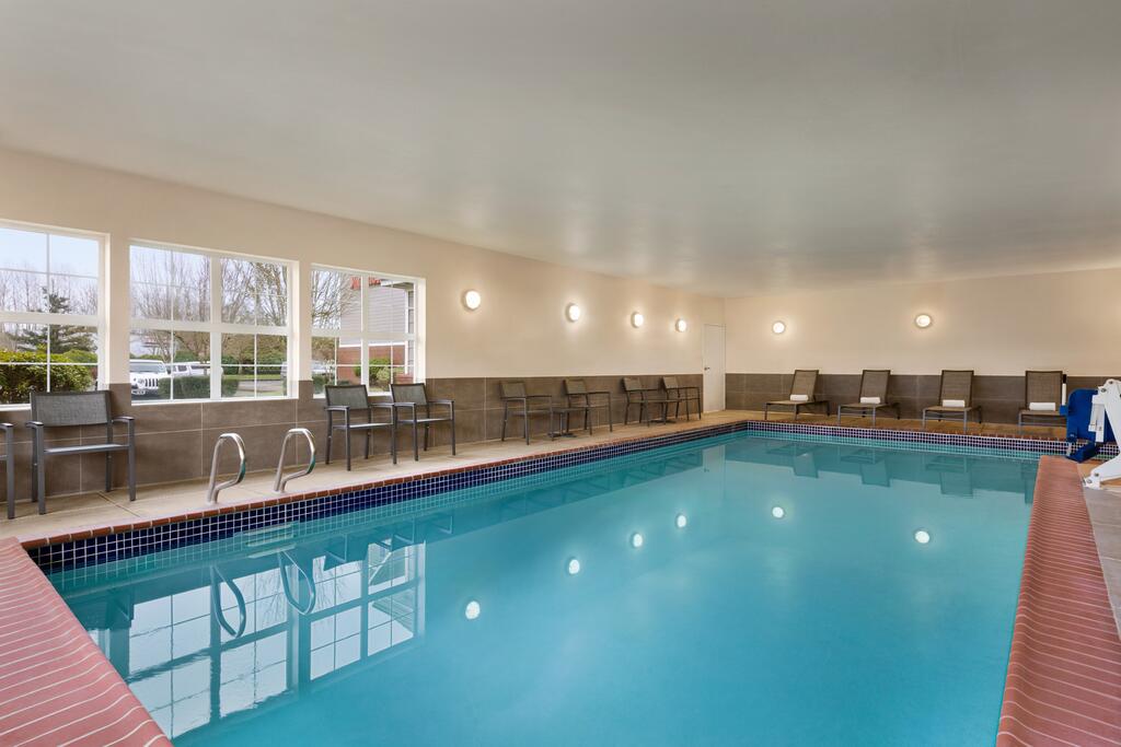 Residence Inn Salem - thumb 2