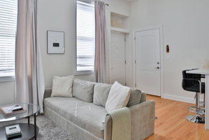 Steps To Shops, Eats, Train With Easy Access By Zencity
