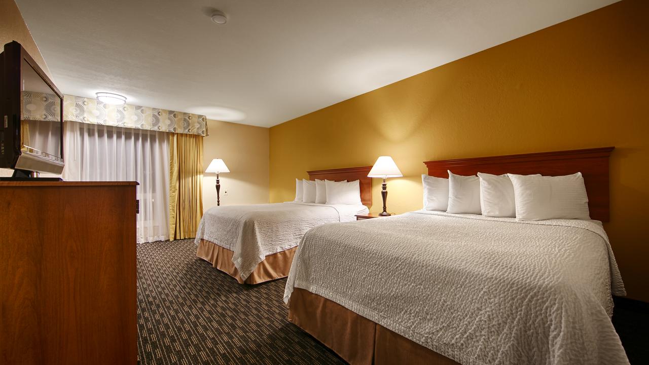 Best Western Village Inn - thumb 34