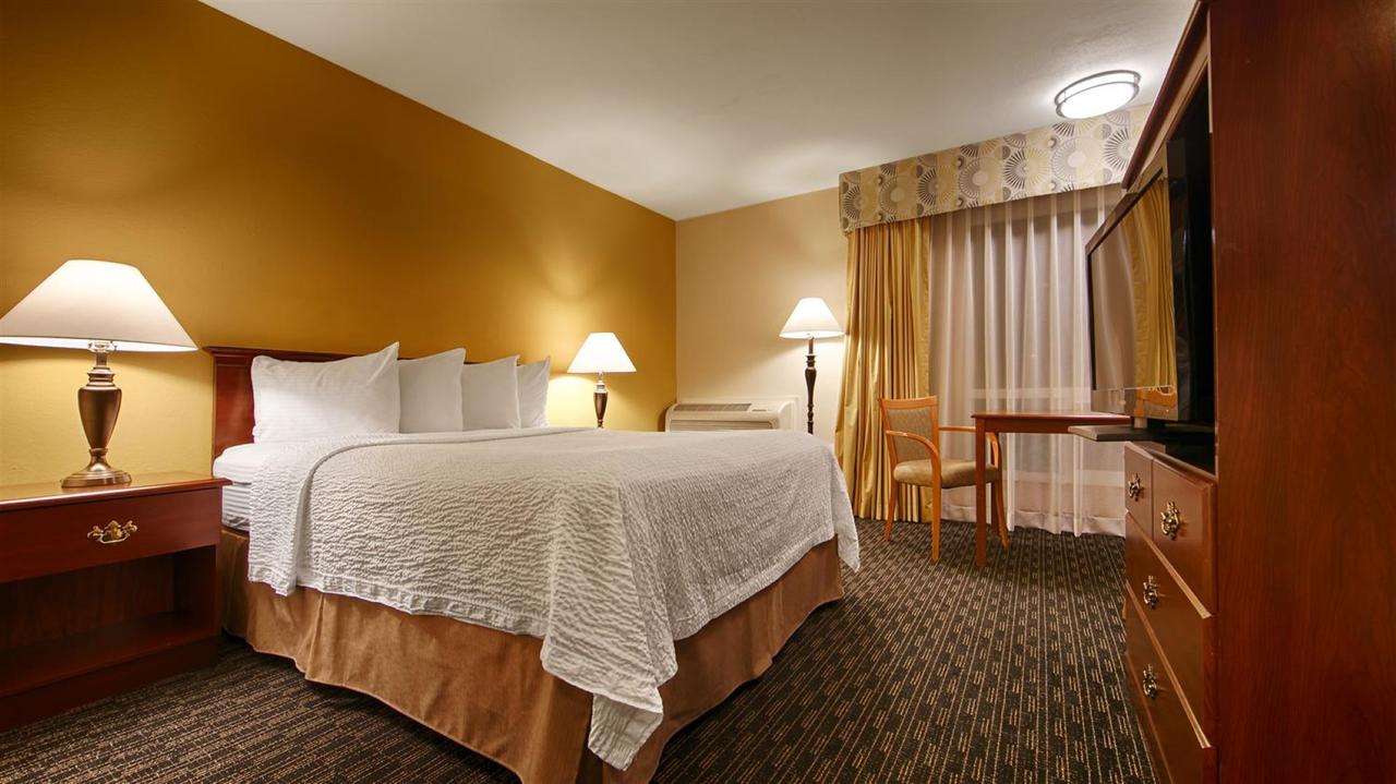 Best Western Village Inn - thumb 4