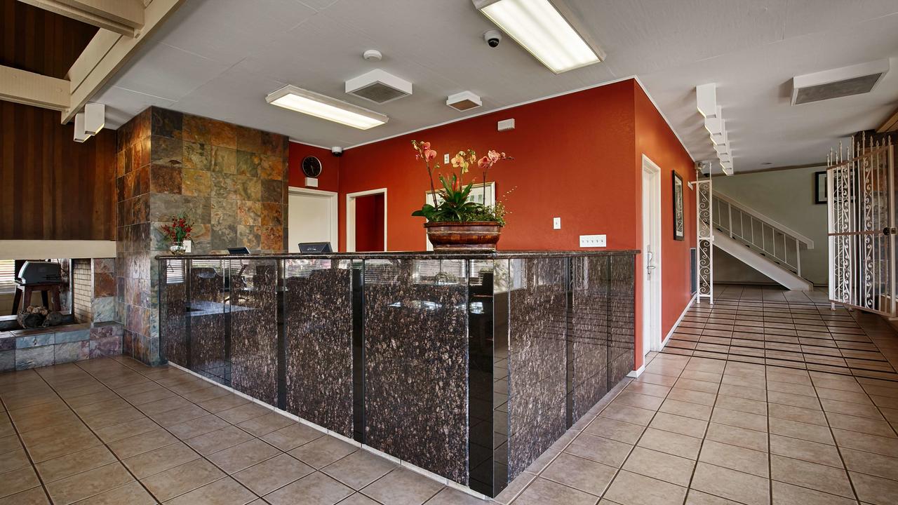 Best Western Village Inn - thumb 33