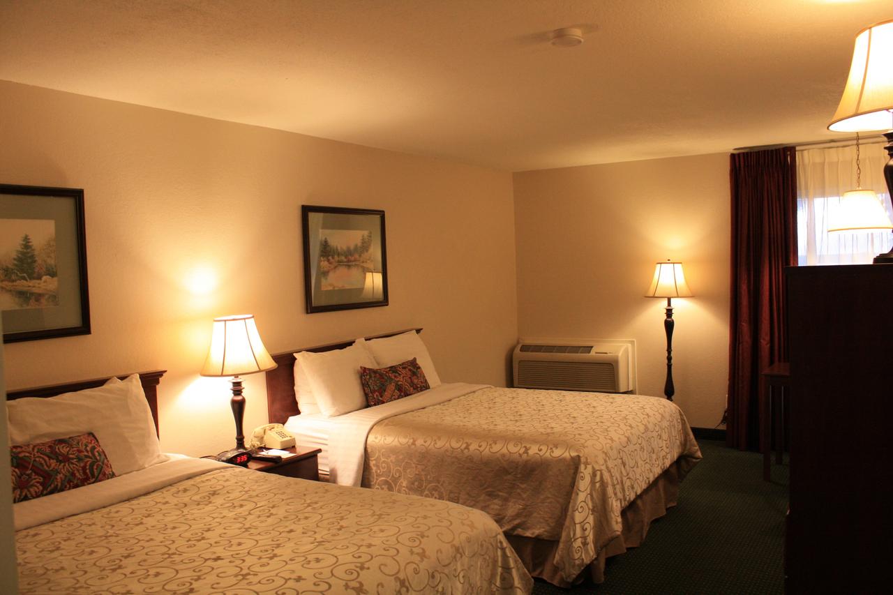 Best Western Village Inn - thumb 28