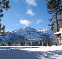 Donner Lake Village - Accommodation Chicago