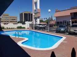 Santa Fe Inn - Pueblo