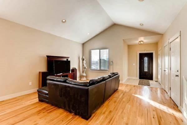1470 Juniper Street - thumb 0