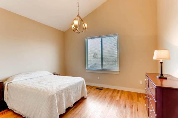 1470 Juniper Street - thumb 1