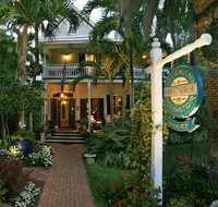 The Mermaid  The Alligator - Accommodation Chicago