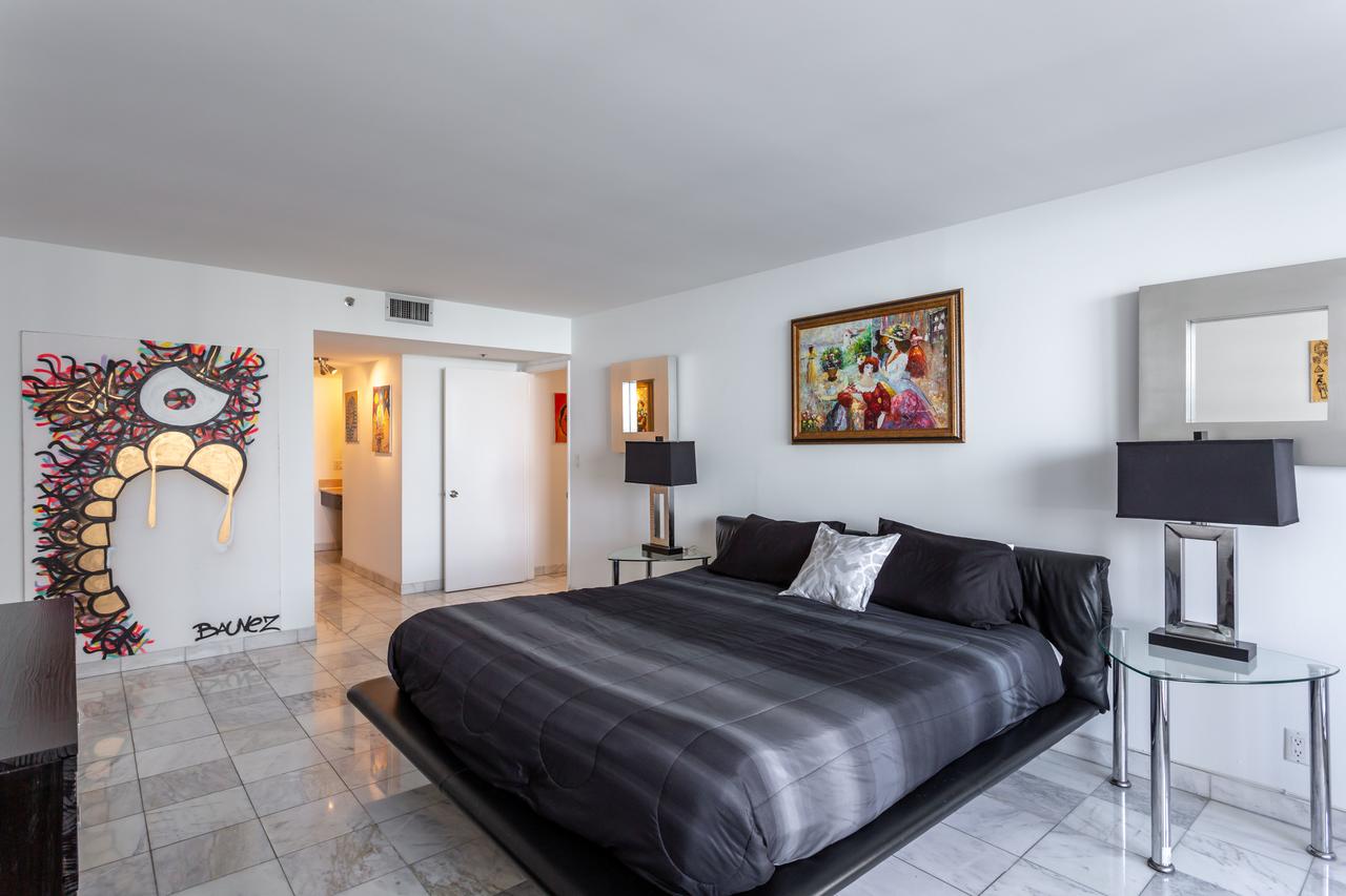 3 Bedroom Condo With Balcony View - thumb 9