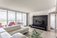 2 Bedroom Pearl in Downtown Miami Accommodation Chicago