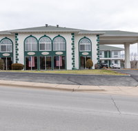 Capital O-Classic Motor Inn Branson - Accommodation Chicago