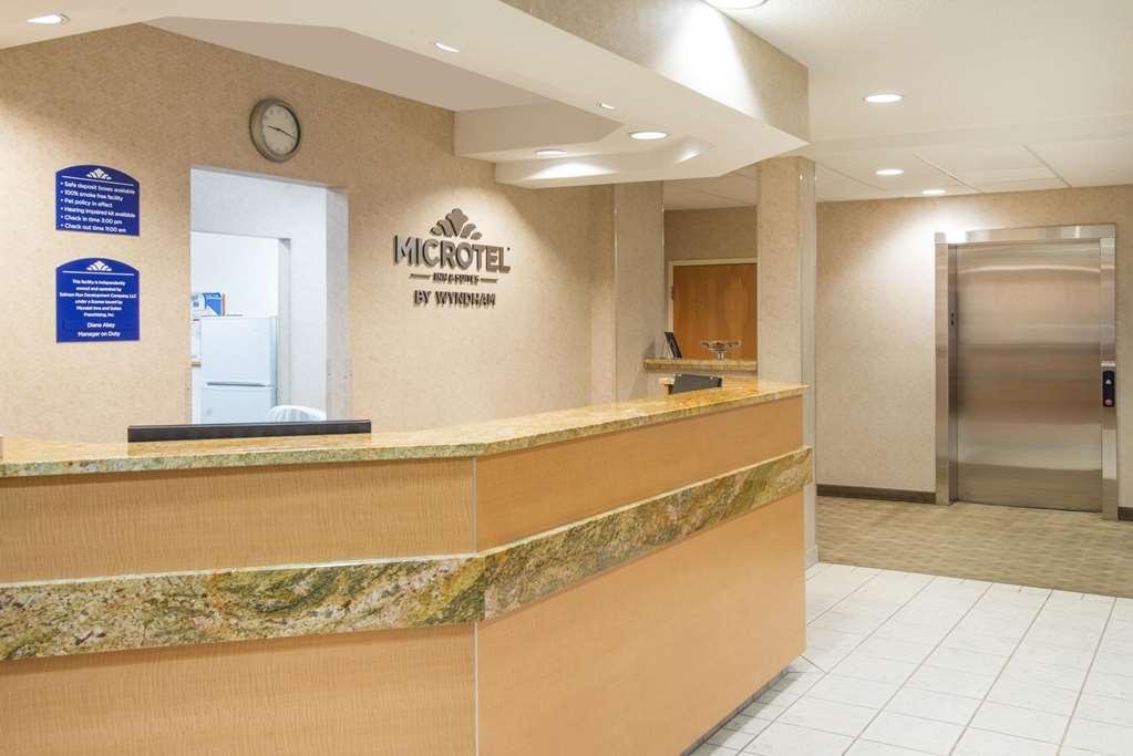 Microtel Inn & Suites Plattsburgh - thumb 2