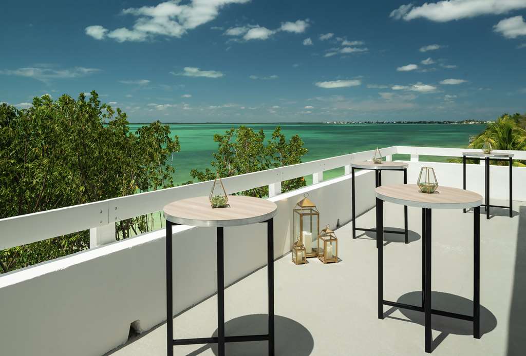 Baker's Cay Resort, Curio Coll - thumb 10