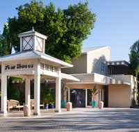 Pier House Resort  Spa - Accommodation Chicago