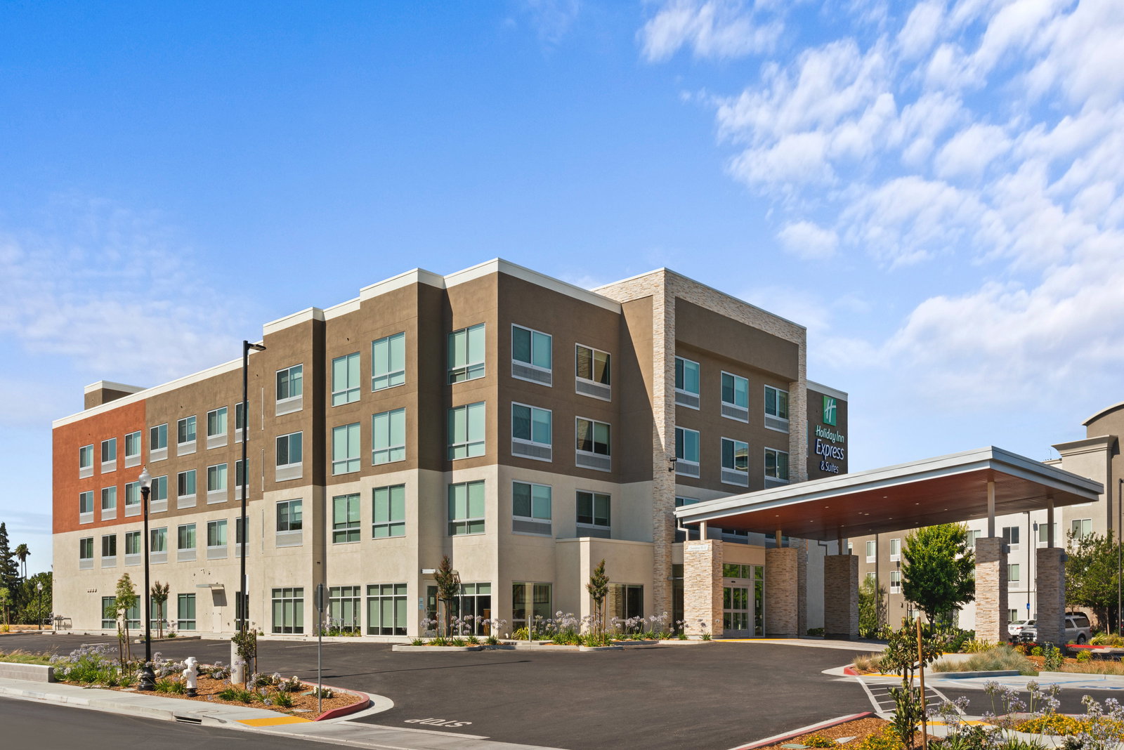 Holiday Inn Express & Suites Suisun City - thumb 1