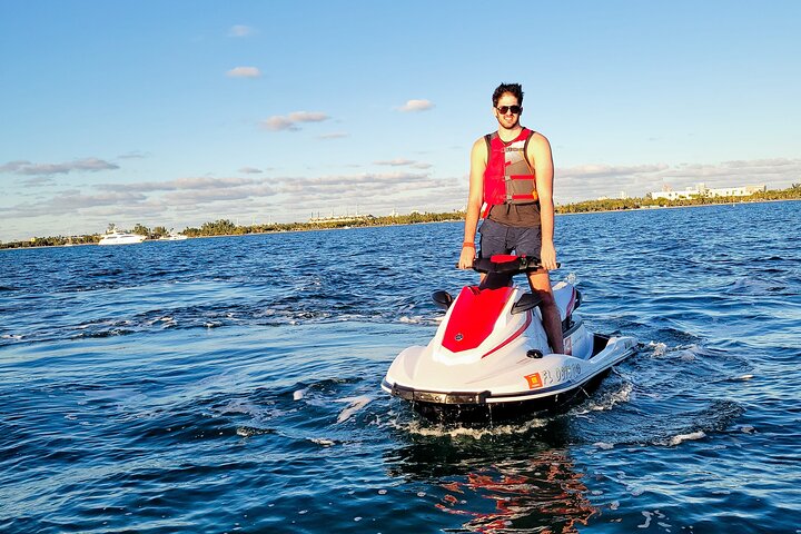Get A Glimpse Of Miami Via Jet Ski - thumb 2
