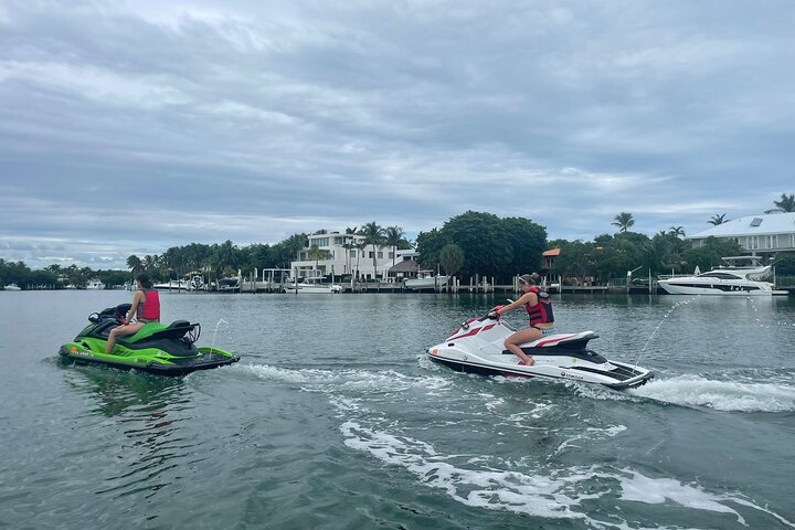 Get A Glimpse Of Miami Via Jet Ski - thumb 3