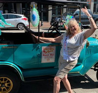 Replica 1908 Model-T Electric Golf Cart Rental in Galveston - Accommodation Chicago