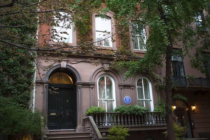 Gangsters And Ghosts Tour In NYC - thumb 3